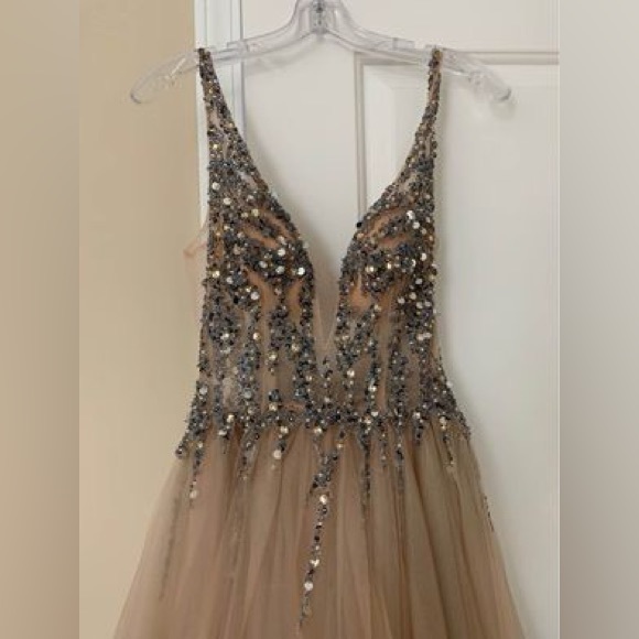 Zoey Grey Prom Dress - Picture 4 of 9